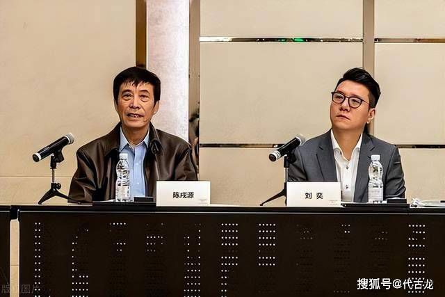 两个疯狂的女人